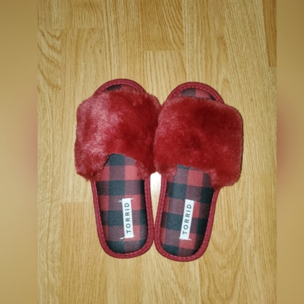 Torrid NWOT Buffalo Plaid Slippers Sz 8WW